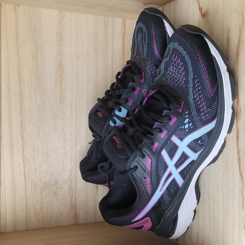 Asics Womens GT-2000 7 Running Shoes - Picture 2 of 9